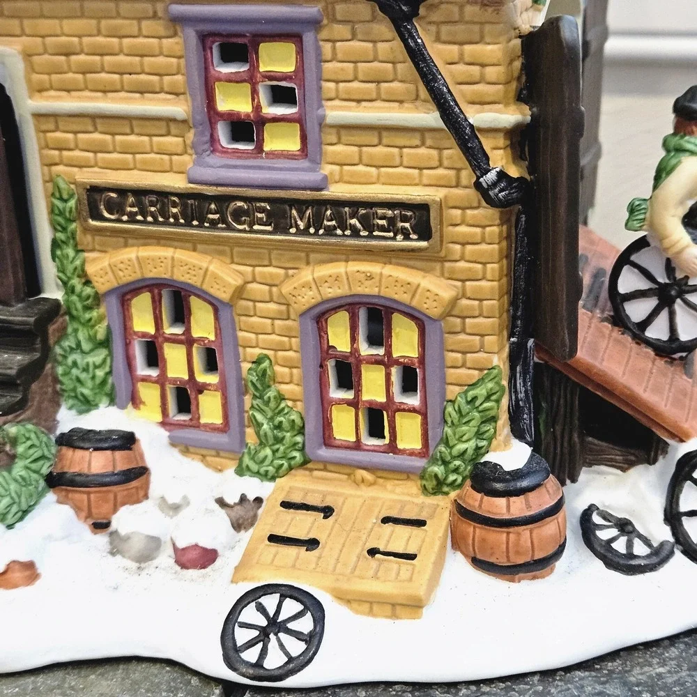 Carole Towne Carriage Maker 2002 •Lighted Shop w/ Cord •Lemax Manufactured • Box